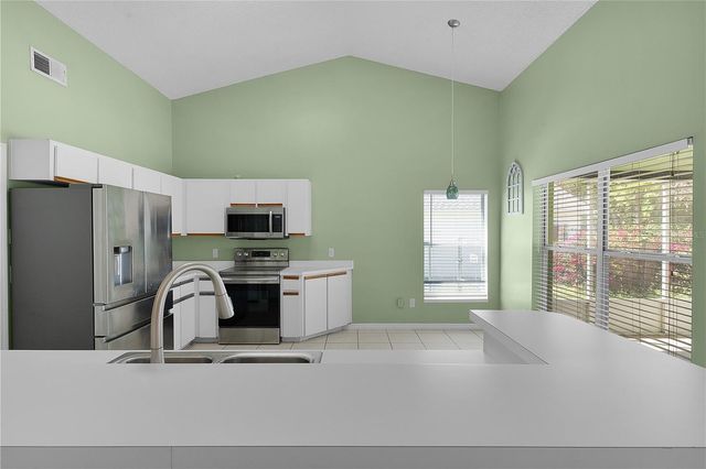 40045 PALM STREET, Lady Lake, FL 32159