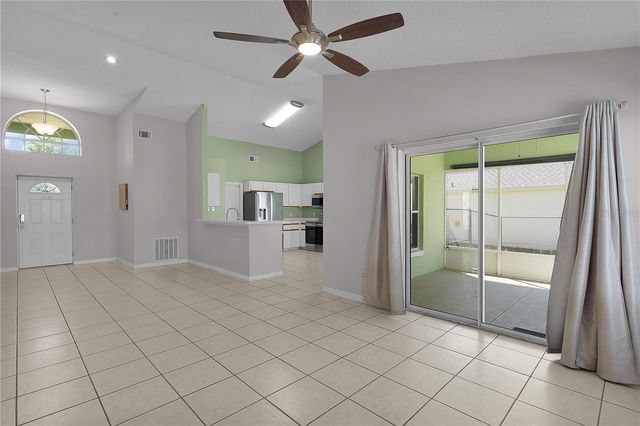 40045 PALM STREET, Lady Lake, FL 32159