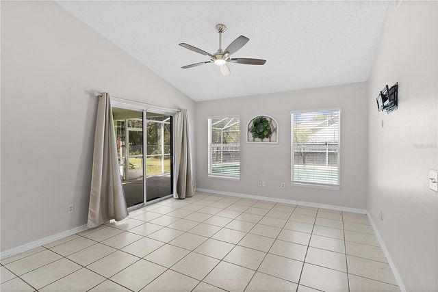 40045 PALM STREET, Lady Lake, FL 32159