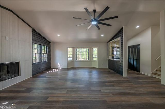 154 Dials Drive, Woodstock, GA 30188