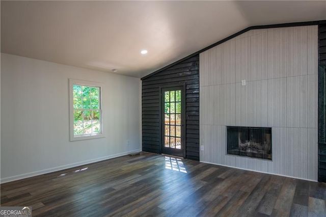 154 Dials Drive, Woodstock, GA 30188