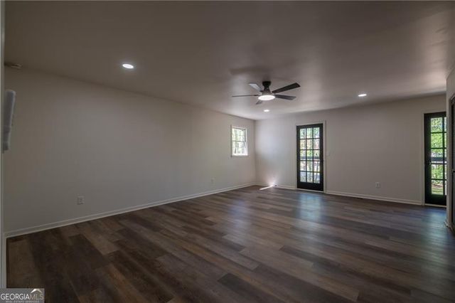 154 Dials Drive, Woodstock, GA 30188