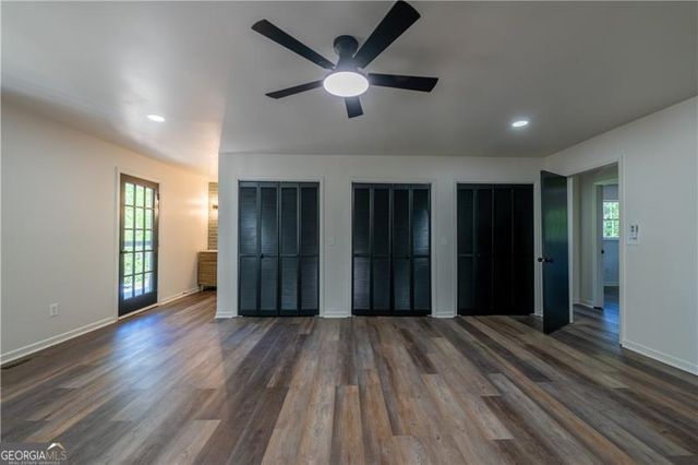 154 Dials Drive, Woodstock, GA 30188