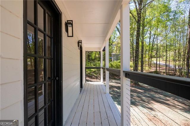 154 Dials Drive, Woodstock, GA 30188