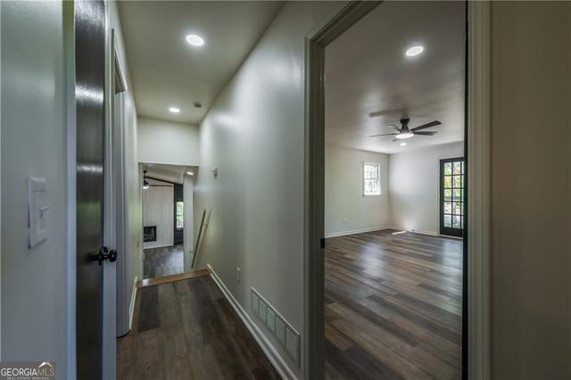 154 Dials Drive, Woodstock, GA 30188