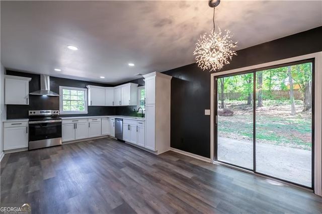 154 Dials Drive, Woodstock, GA 30188