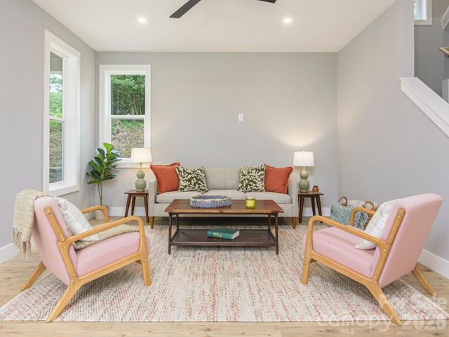 112 Shady Oak Drive, Asheville, NC 28803