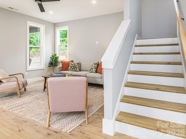 112 Shady Oak Drive, Asheville, NC 28803