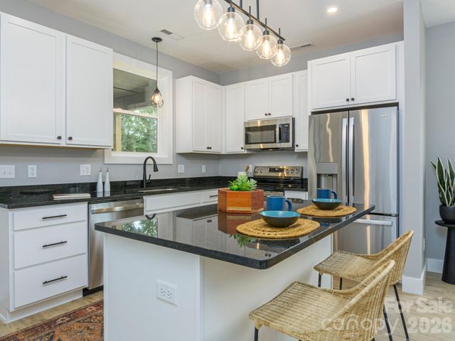 112 Shady Oak Drive, Asheville, NC 28803