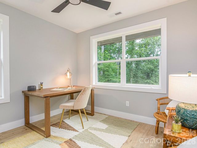 112 Shady Oak Drive, Asheville, NC 28803