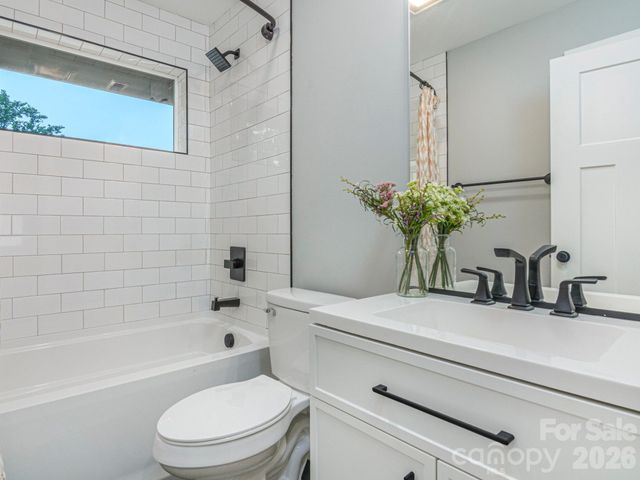 112 Shady Oak Drive, Asheville, NC 28803