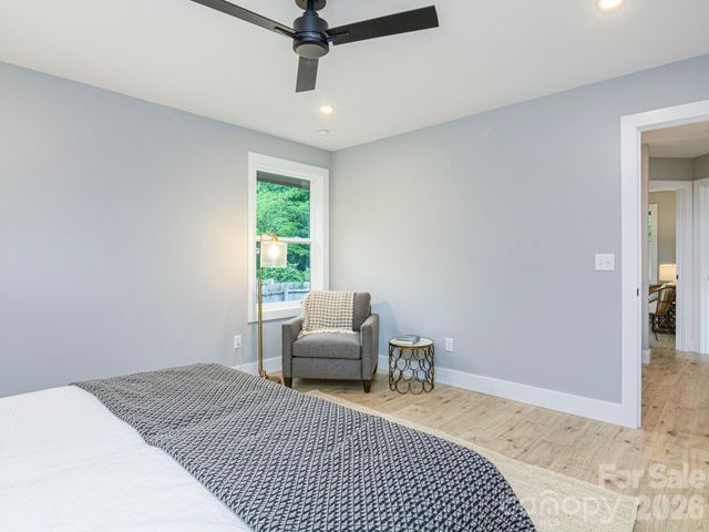 112 Shady Oak Drive, Asheville, NC 28803