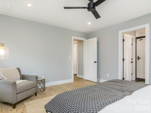 112 Shady Oak Drive, Asheville, NC 28803