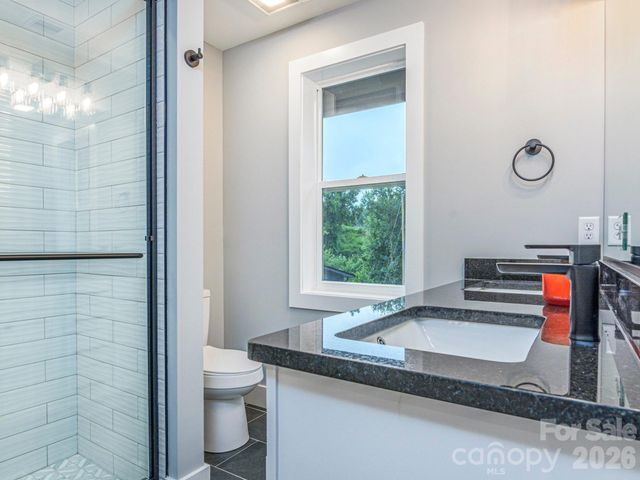 112 Shady Oak Drive, Asheville, NC 28803