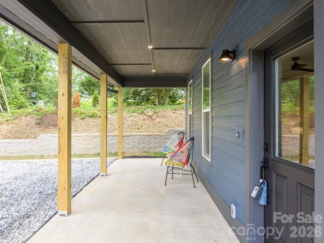 112 Shady Oak Drive, Asheville, NC 28803