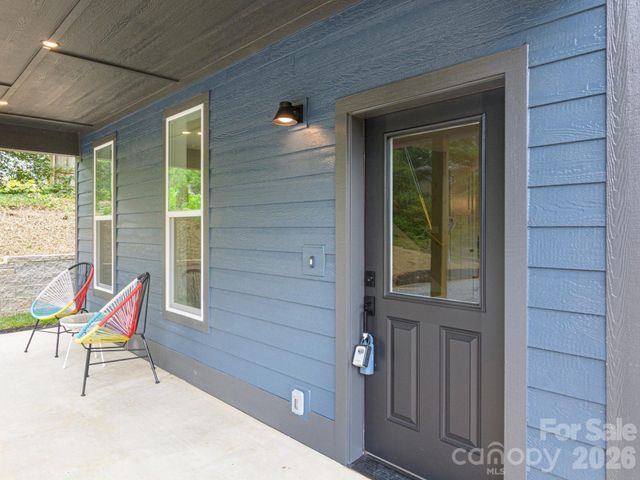 112 Shady Oak Drive, Asheville, NC 28803
