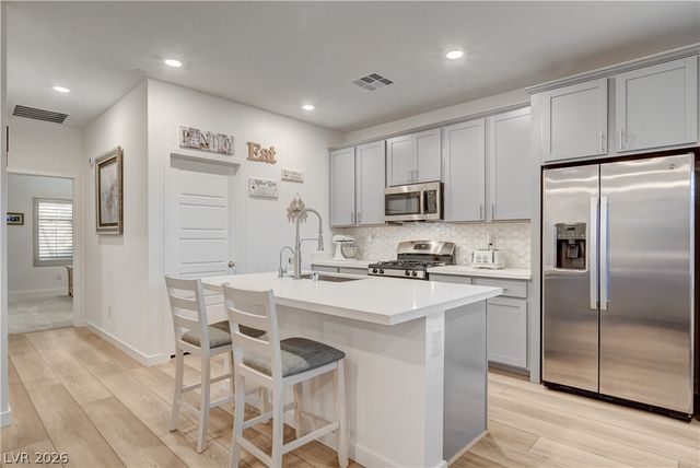 384 Aravalli Crest Street, Henderson, NV 89015
