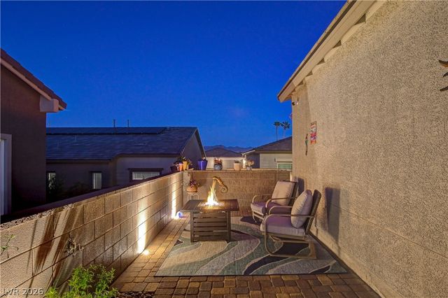 384 Aravalli Crest Street, Henderson, NV 89015