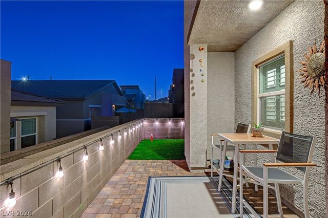 384 Aravalli Crest Street, Henderson, NV 89015