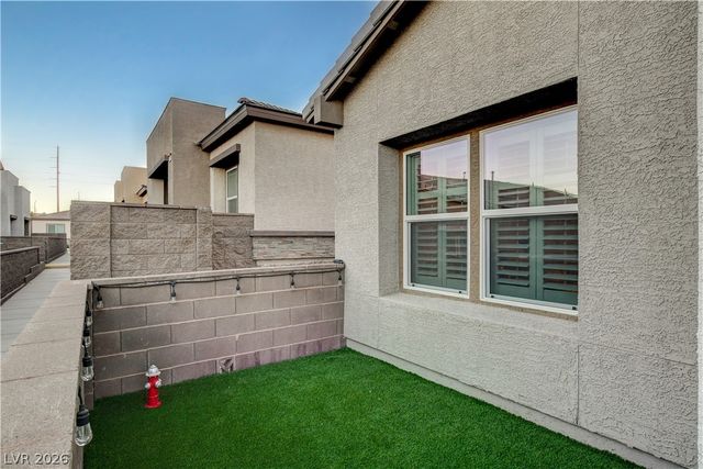 384 Aravalli Crest Street, Henderson, NV 89015