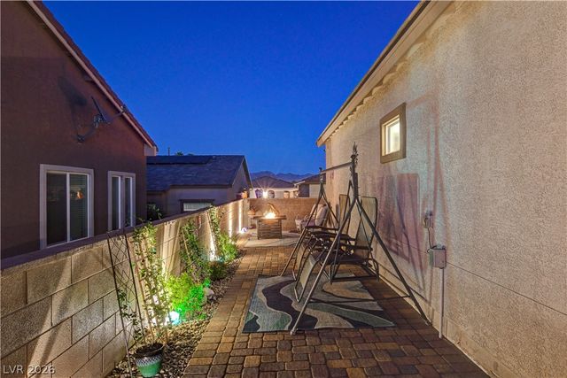 384 Aravalli Crest Street, Henderson, NV 89015