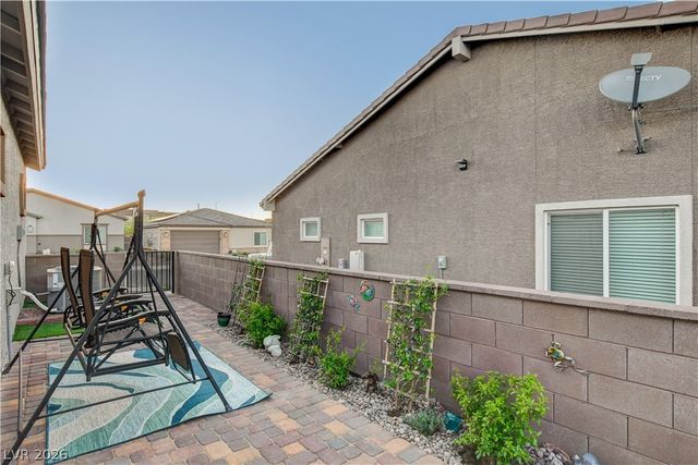 384 Aravalli Crest Street, Henderson, NV 89015