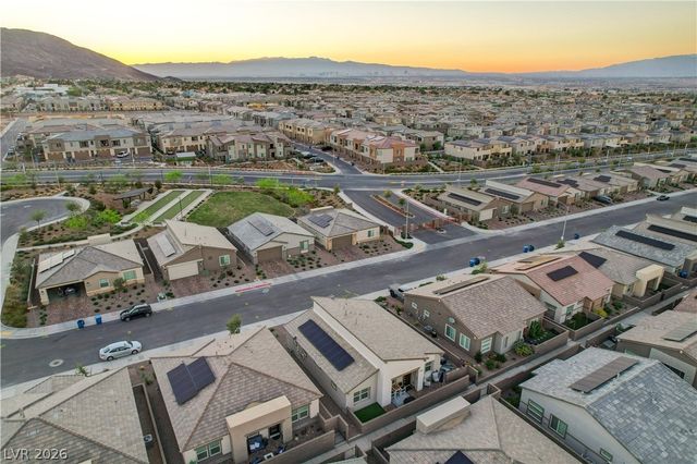 384 Aravalli Crest Street, Henderson, NV 89015