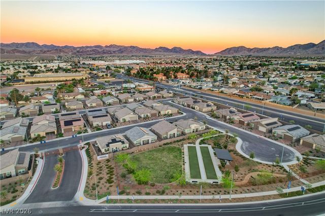 384 Aravalli Crest Street, Henderson, NV 89015