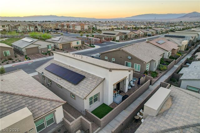 384 Aravalli Crest Street, Henderson, NV 89015