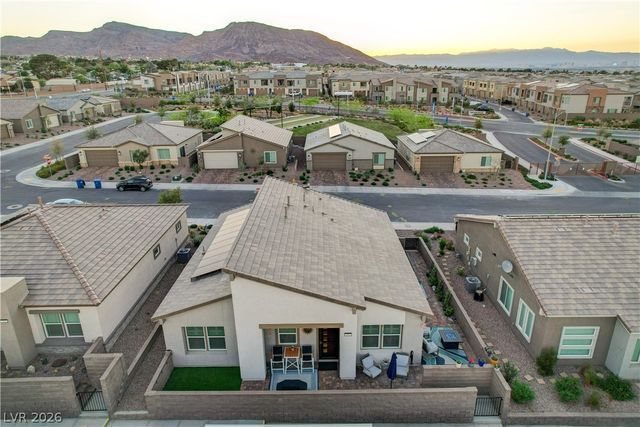 384 Aravalli Crest Street, Henderson, NV 89015