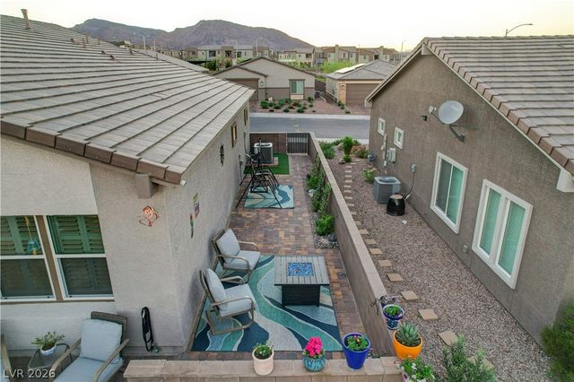 384 Aravalli Crest Street, Henderson, NV 89015