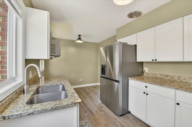 1294 Hawthorne Avenue, Ypsilanti, MI 48198