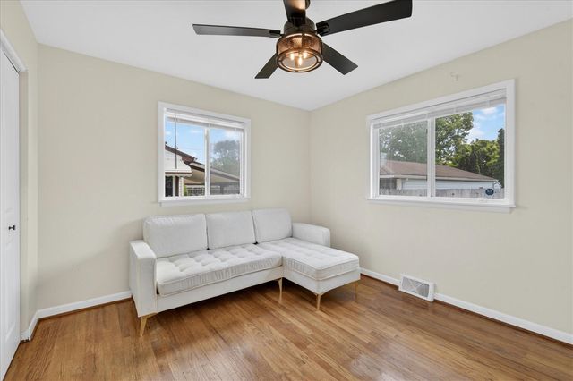 1294 Hawthorne Avenue, Ypsilanti, MI 48198
