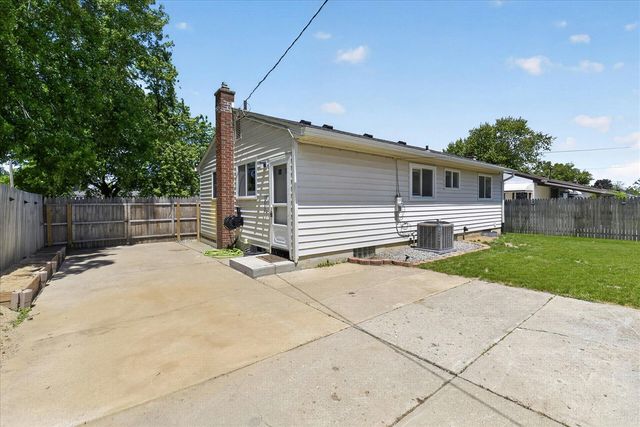 1294 Hawthorne Avenue, Ypsilanti, MI 48198