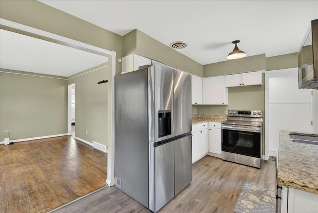 1294 Hawthorne Avenue, Ypsilanti, MI 48198
