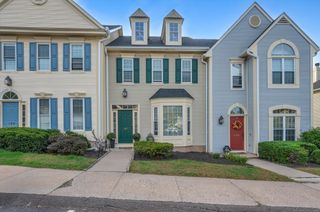 107 Cambridge Commons 107, Middletown, CT 06457