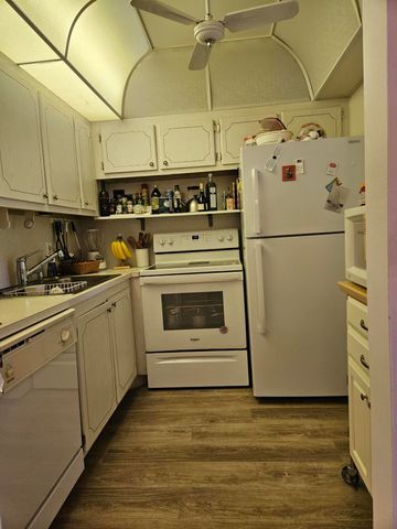 118 Tilford F, Deerfield Beach, FL 33442