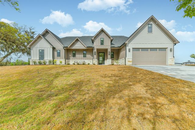 250 Pony Trl Trail, Angleton, TX 77515