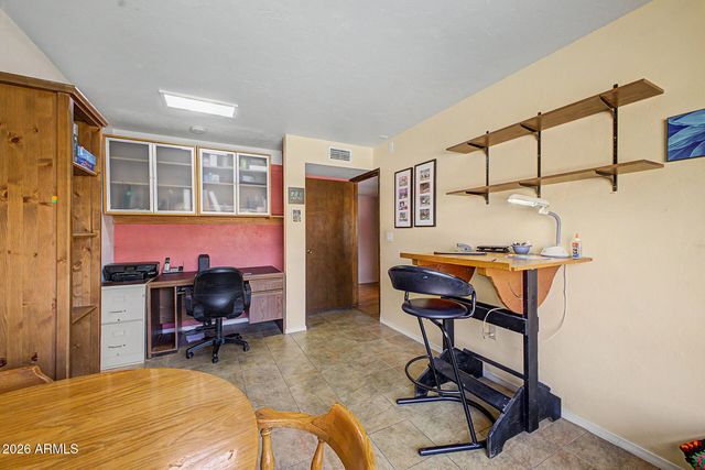5450 E CAMBRIDGE Avenue, Phoenix, AZ 85008