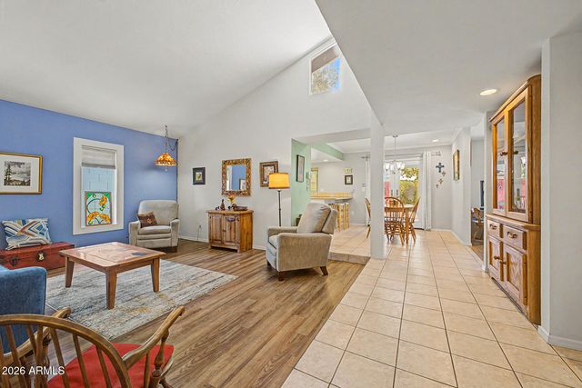 5450 E CAMBRIDGE Avenue, Phoenix, AZ 85008