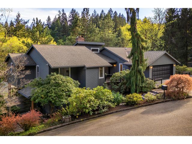 211 Nw SEBLAR Dr, Portland, OR 97210