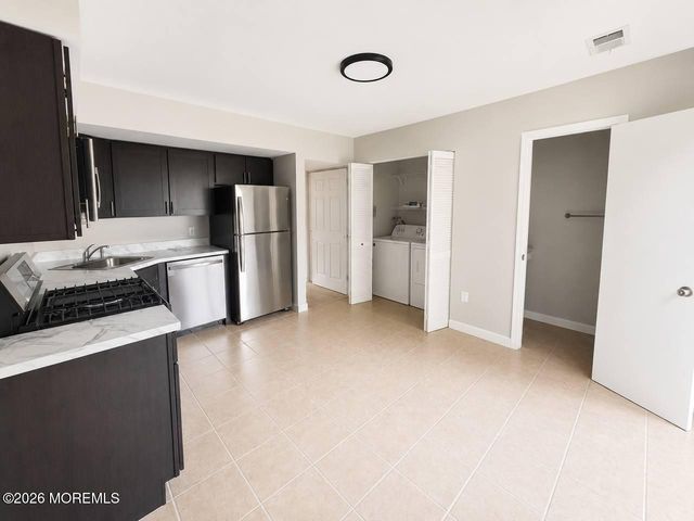 1144 Sawmill Road 121, Brick, NJ 08724