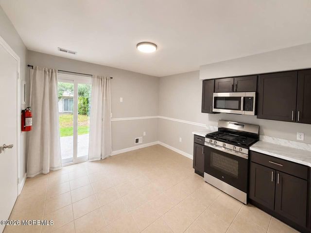 1144 Sawmill Road 121, Brick, NJ 08724