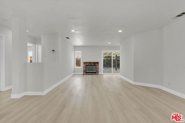 10424 Peach Court, Adelanto, CA 92301