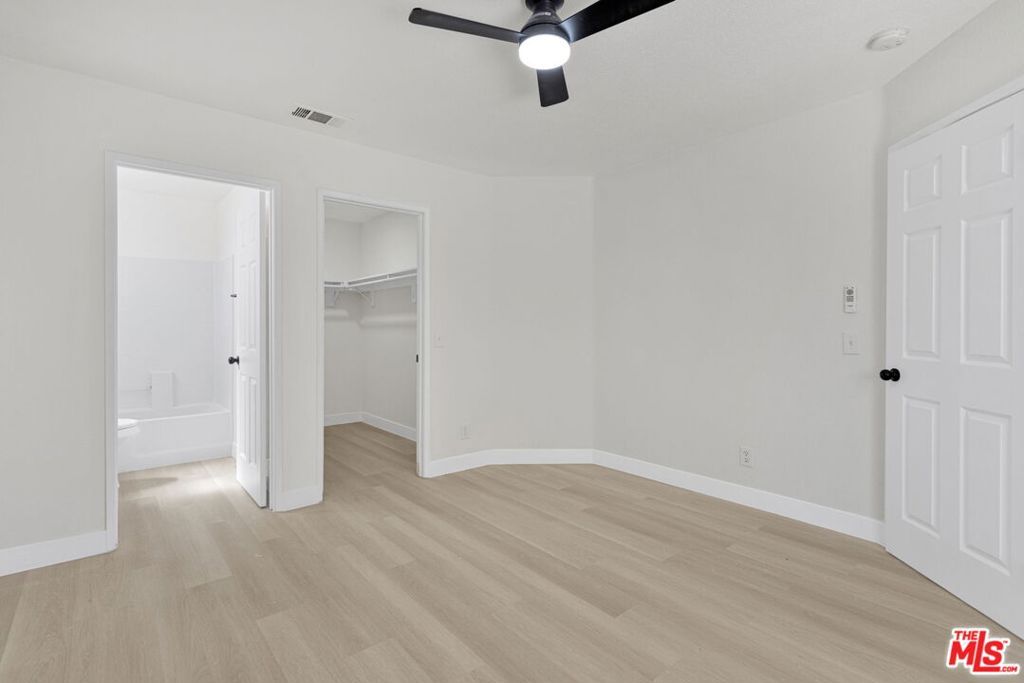 Image 13 of property listing at 10424 Peach Court, Adelanto, CA 92301