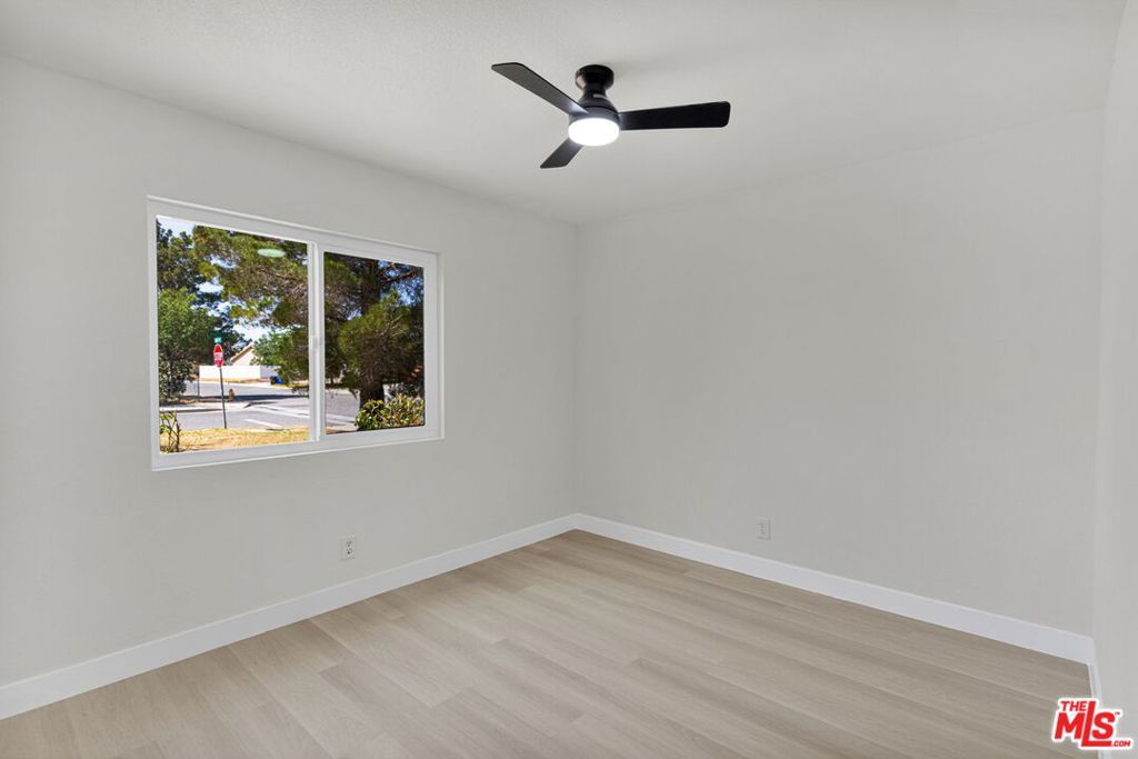 Image 17 of property listing at 10424 Peach Court, Adelanto, CA 92301