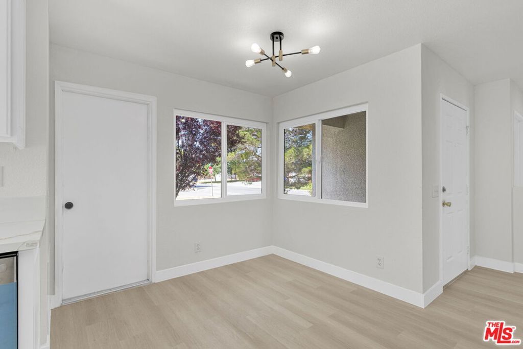 Image 7 of property listing at 10424 Peach Court, Adelanto, CA 92301