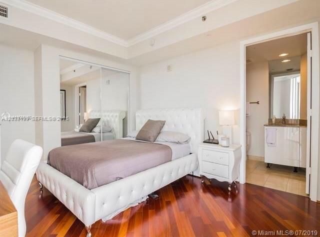 17201 Collins Avenue 2209, Sunny Isles Beach, FL 33160