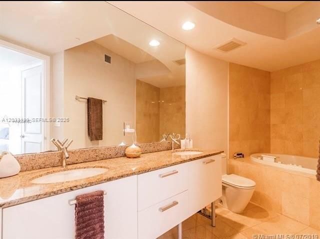 17201 Collins Avenue 2209, Sunny Isles Beach, FL 33160