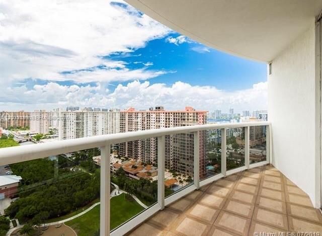 17201 Collins Avenue 2209, Sunny Isles Beach, FL 33160